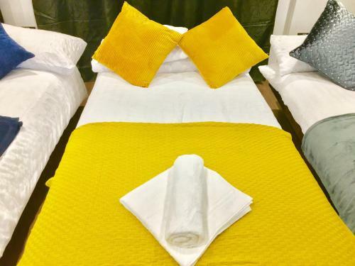 London Excel 2 Bedrooms River View Apartment