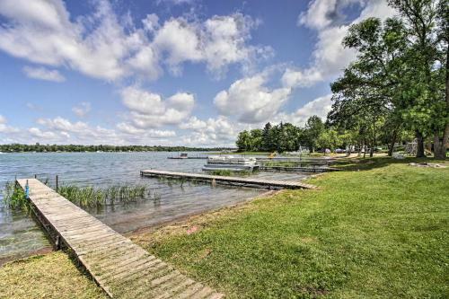 Lake Retreat Fire Pit, Boat Rentals, Bbq!