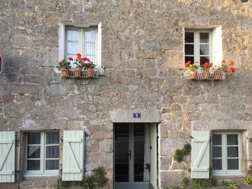 Apartamento Traditional Brittany Medieval Stone Cottage