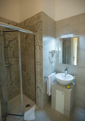 Hostal Luci Del Salento Guest House