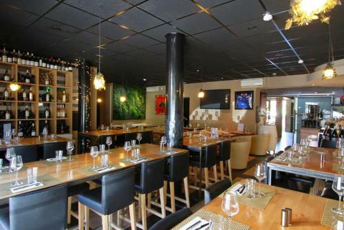 Hostal Le Sens Six