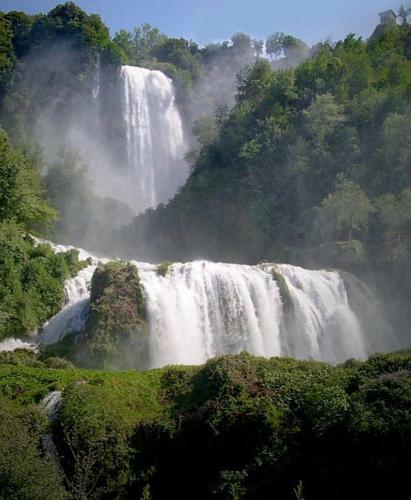 Hostal Il Casolare Della Cascata