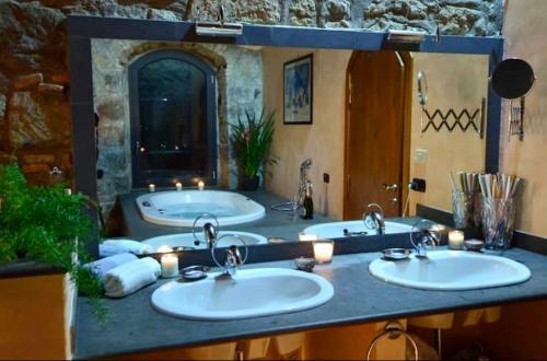 Hostal Casale Sovrastante Il Lago Di Bolsena