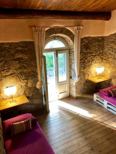 Hostal Casale Sovrastante Il Lago Di Bolsena