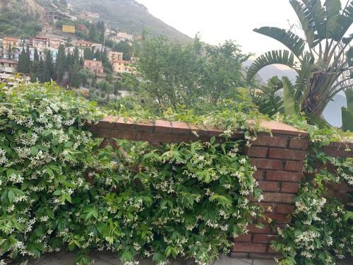 La Finestra Di Taormina