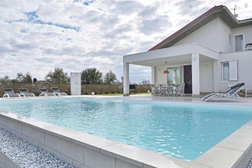 Villa Adel Con Piscina Privata