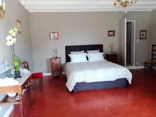 Le Domaine De L'isle B&B