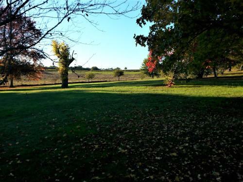 Le Domaine De L'isle B&B