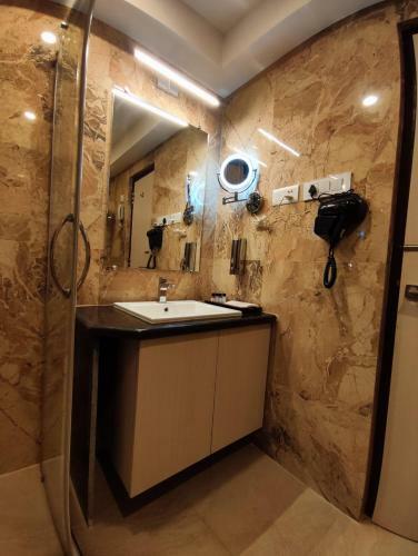 Hotel Rimi International