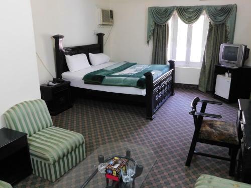 Hostal The City Lodge