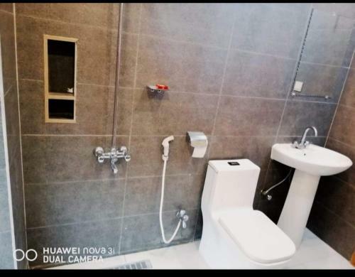 Hostal Four Season Guest House