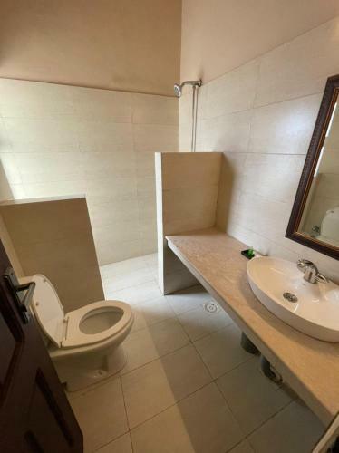 Shelton Hotel Mardan