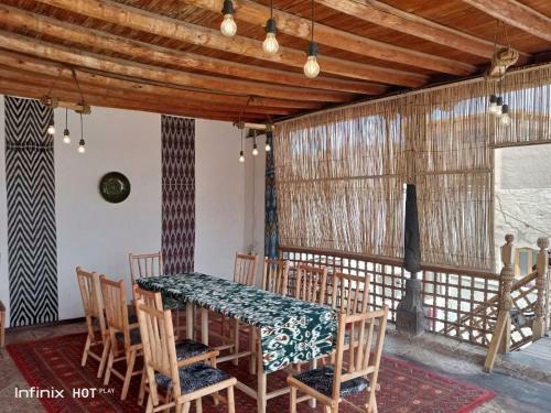 Bed & Breakfast Khiva Hostel ...