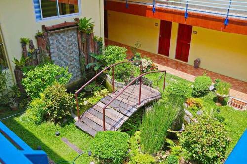 Lo Tus Garden Hotel