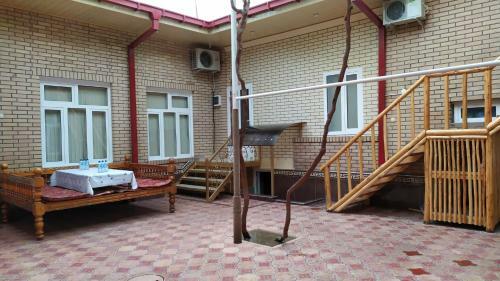 Bed & Breakfast Alisher Hotel