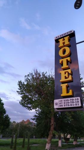 Bed & Breakfast Alisher Hotel