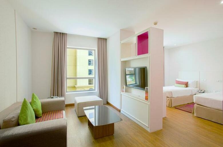 Ramada Hotel & Suites By Wyndham Jbr