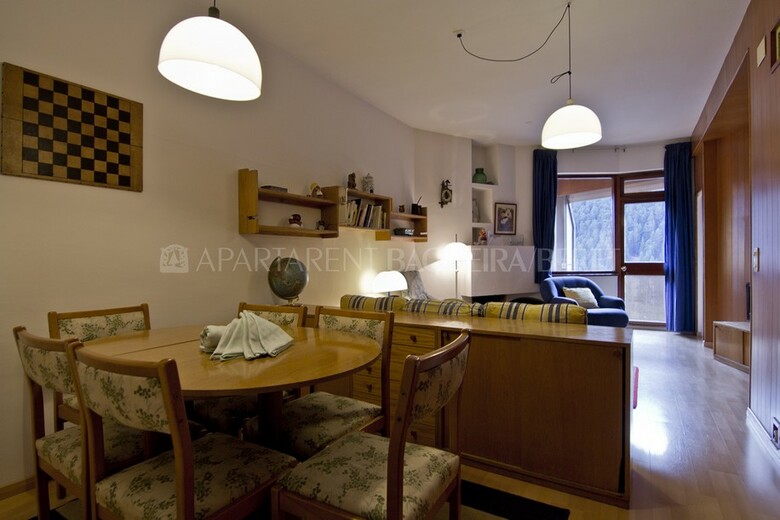 Apartamento Esquir�s