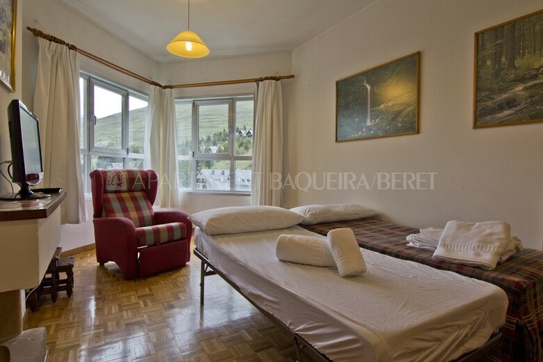 Apartamento Clot Der Os