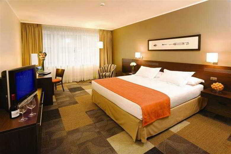 Hotel Pullman Santiago El Bosque