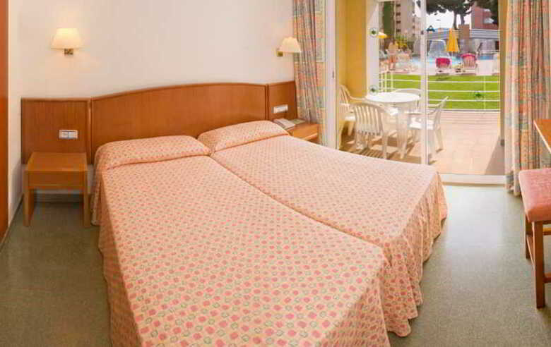 Hotel Oasis Park & Spa