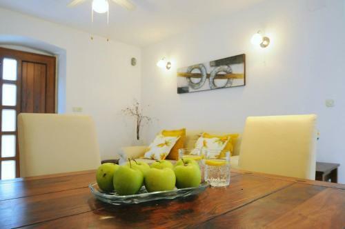 Hostal Guesthouse Adriana Cottages