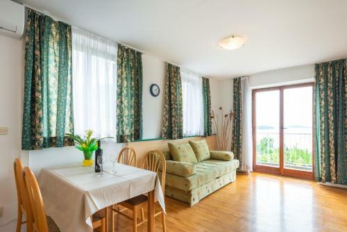 Apartments Matu?ko