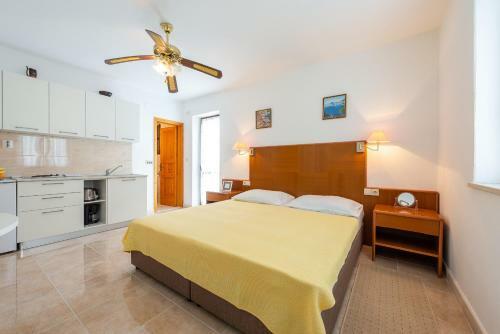 Apartments Matu?ko