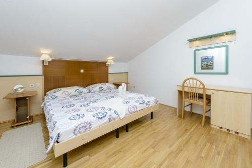 Apartments Matu?ko