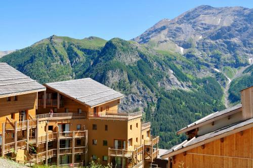 Apartamentos Les Cristallines