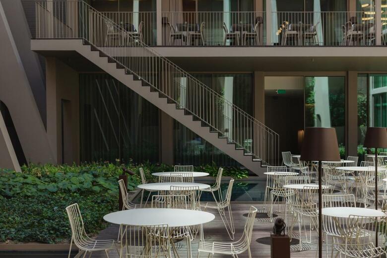 Lumen Hotel & The Lisbon Light Show