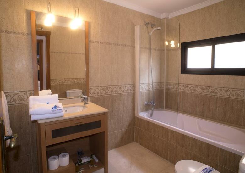 Aparthotel Villas De Tauro