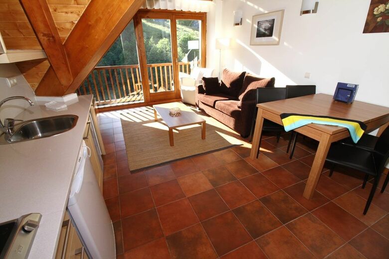 Sn� Apartamentos Mont Romies - Unhola
