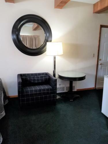 Hillcrest Motel