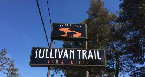 Motel Sullivan Trail Inn & Suites