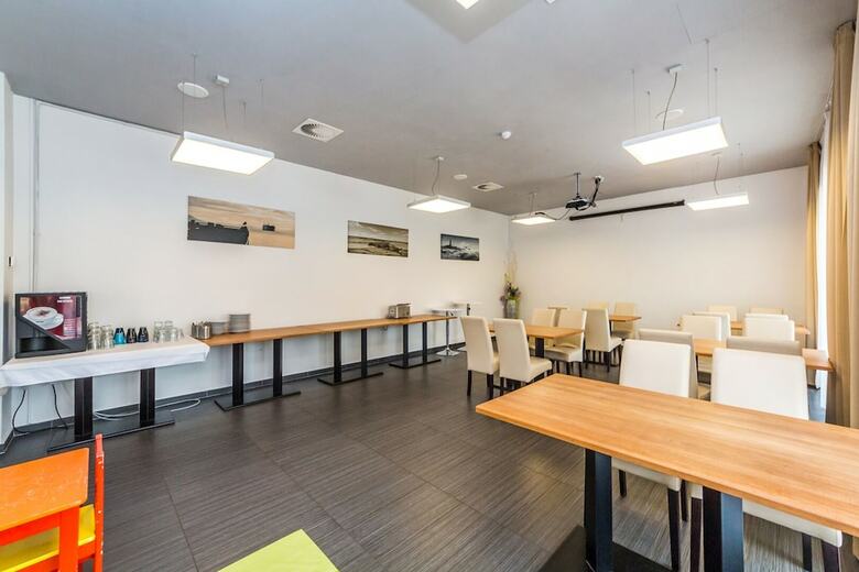 Nad Kr�lovnou Hotel & Restaurant