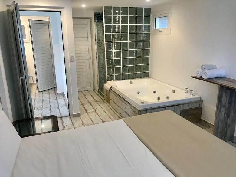 Hotel Jaina Resort And Spa