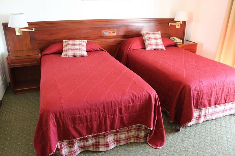 Hotel Reviens