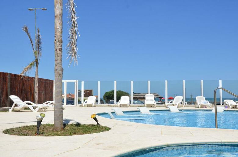 Hotel Reviens