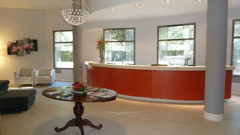 Hotel Plaza Central Canning