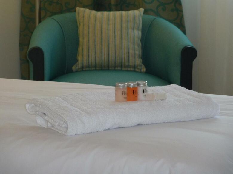 Hotel Plaza Central Canning