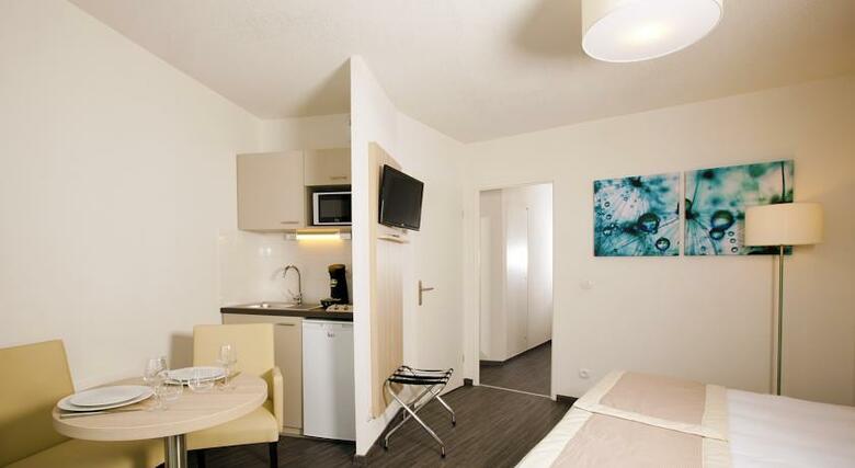Aparthotel Residhome Neuilly Plaisance Bords de Marne