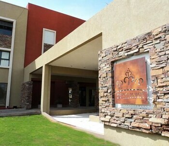 Fuente Mayor Hotel And Resort