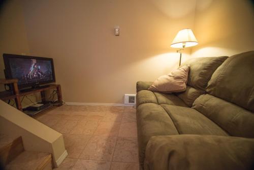 Alpenrose Revelstoke Bed & Breakfast