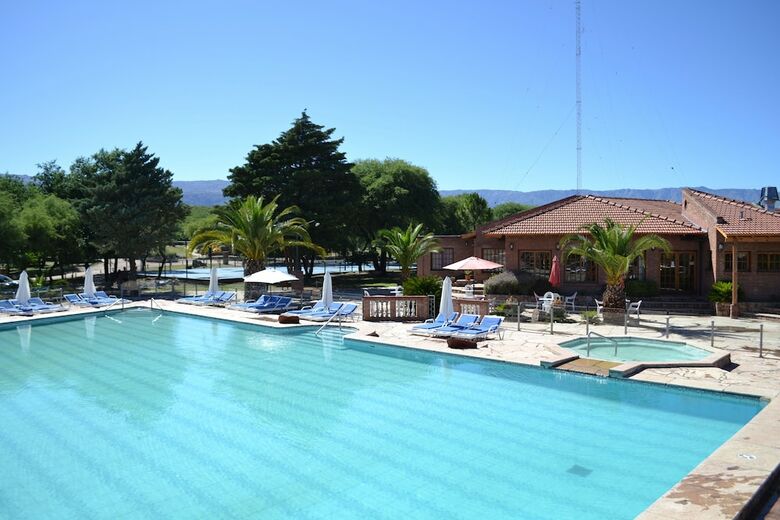 Colina Del Valle Hotel