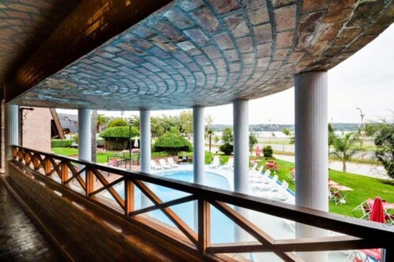 Hotel Portal Del Lago