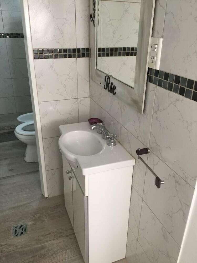 Hotel Departamentos Comodoro 1