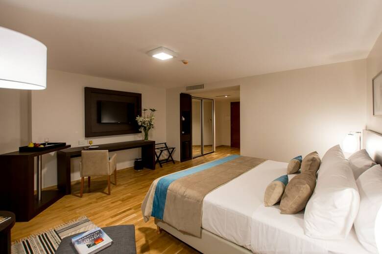 Hotel Caseros 248