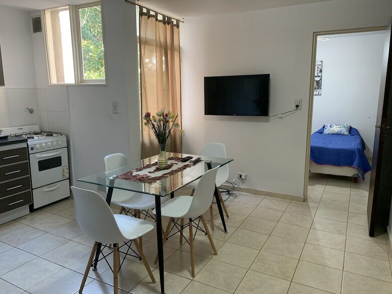 Hotel Departamento Excelente En Zona Top Mza