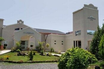 Hotel Howard Johnson By Wyndham La Plata